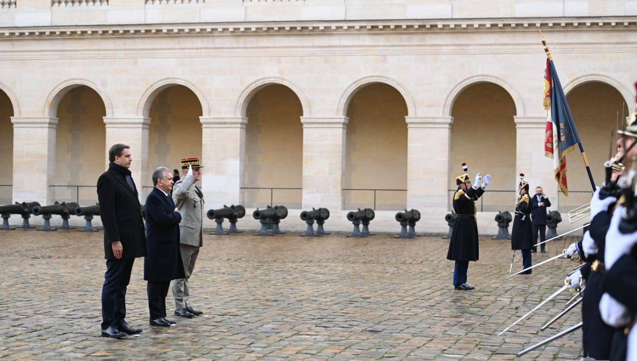 An Official Welcoming Ceremony Takes Place for the President of the Republic of Uzbekistan