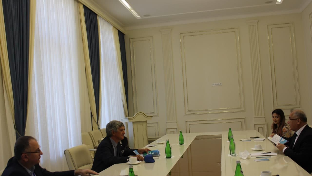 Акмал Саидов халқаро кузатувчи Жан-Антуан Дюпра билан  учрашди