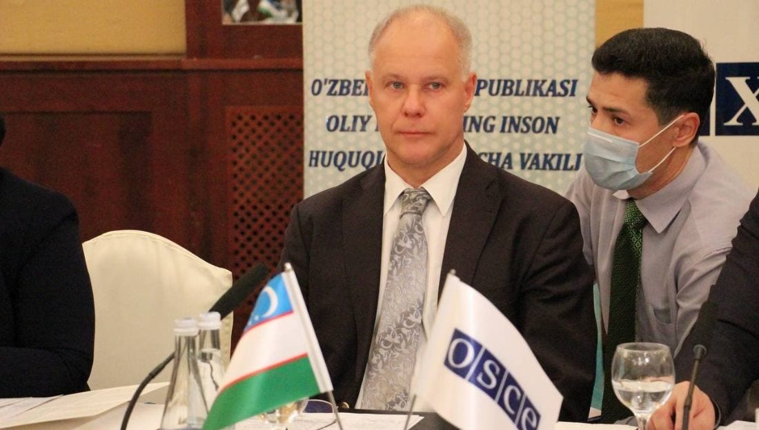 Фуқароларнинг ҳуқуқ ва эркинликларини таъминлаш ҳамда ҳимоя қилишда Омбудсман фаолиятининг ҳуқуқий асосларини такомиллаштириш масалалари муҳокама қилинди