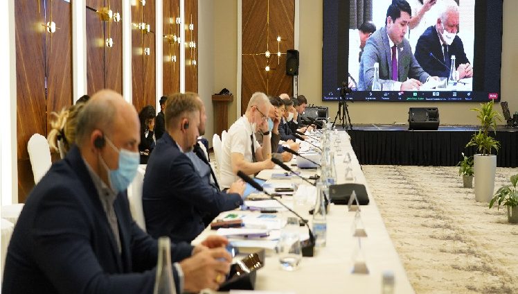 “Фуқаролик жамияти институтлари ва сайлов” (Халқаро давра суҳбати жараёнларидан фоторепортаж)