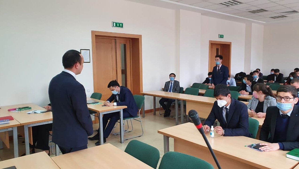 Инсон ҳуқуқларига бағишланган маҳорат дарси ўтказилди