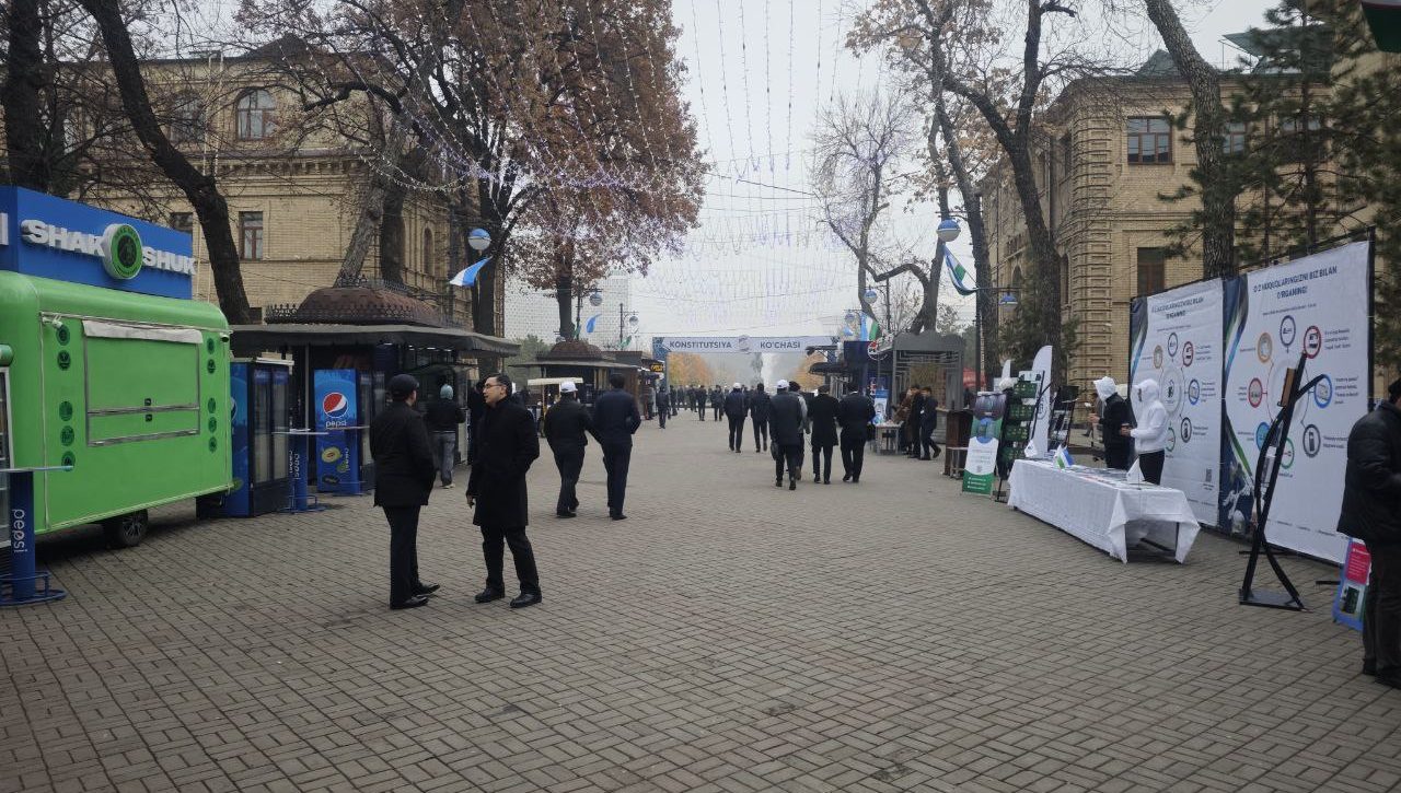 “Конституция кўчаси”:  фоторепортаж