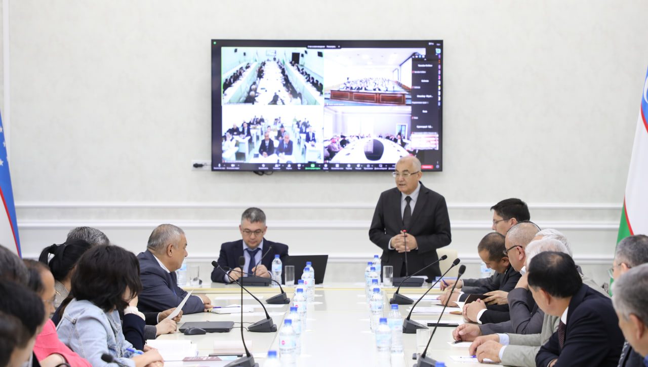 Мулоқот мавзуси: халқаро ҳуқуқ ва Марказий Осиё