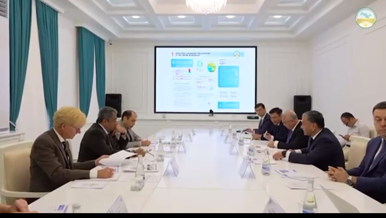 Ўзбекистон маҳаллалари уюшмаси раиси Қаҳрамон Қуронбоев БМТнинг уй-жой ҳуқуқи бўйича махсус маърузачиси Балакришнан Раджагопал билан учрашув ўтказди