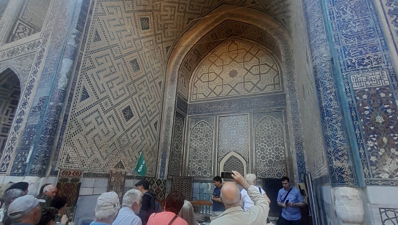 Миллий марказ ходимларининг Самарқанд саёҳати