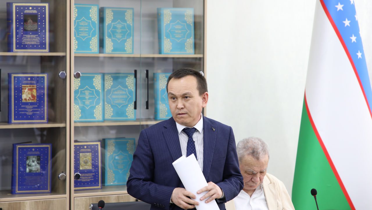 Инсон ҳуқуқлари уйида янги китоблар тақдимоти