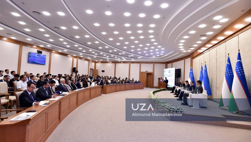 Проанализированы приоритетные направления внешней политики Узбекистана
