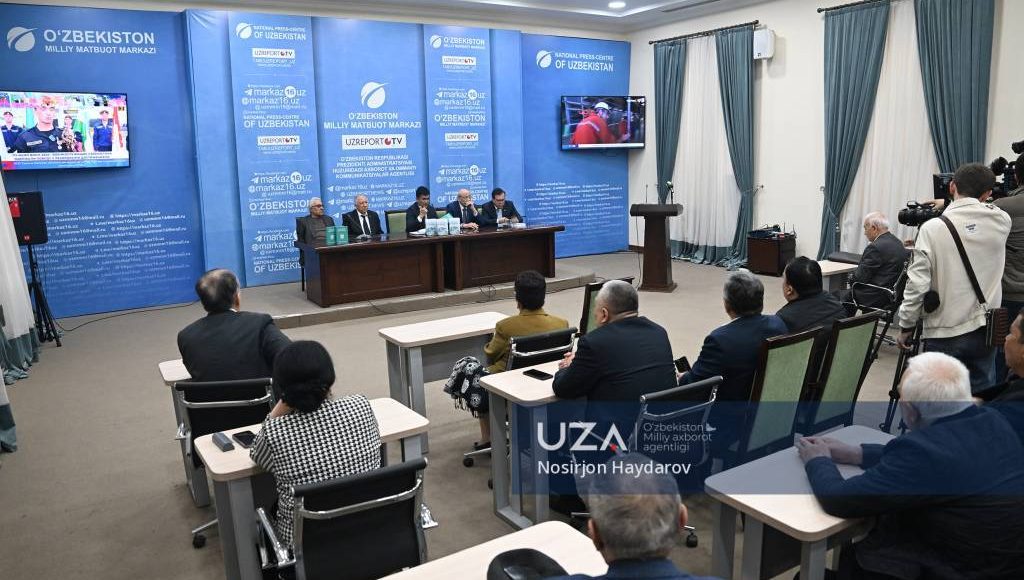 Устоз журналист китоблари тақдимоти ўтказилди