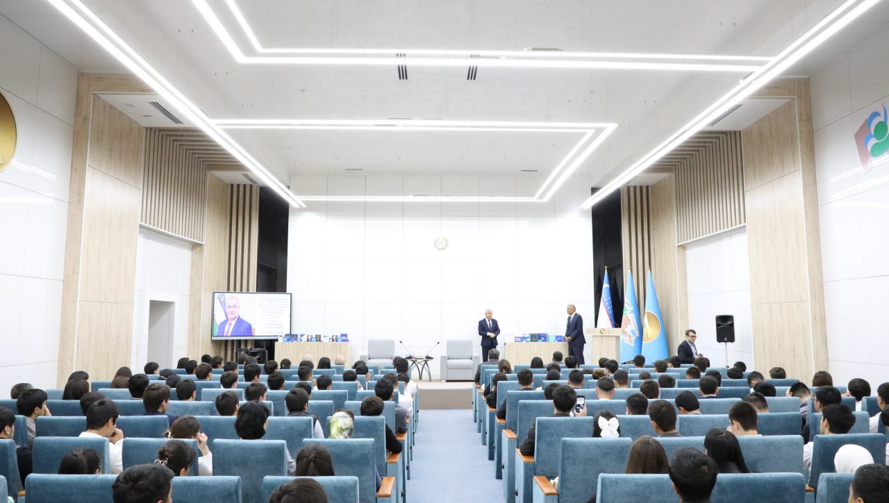 МЕҲНАТ ВА ИЖТИМОИЙ МУНОСАБАТЛАР АКАДЕМИЯСИДА АКАДЕМИК МАЪРУЗА
