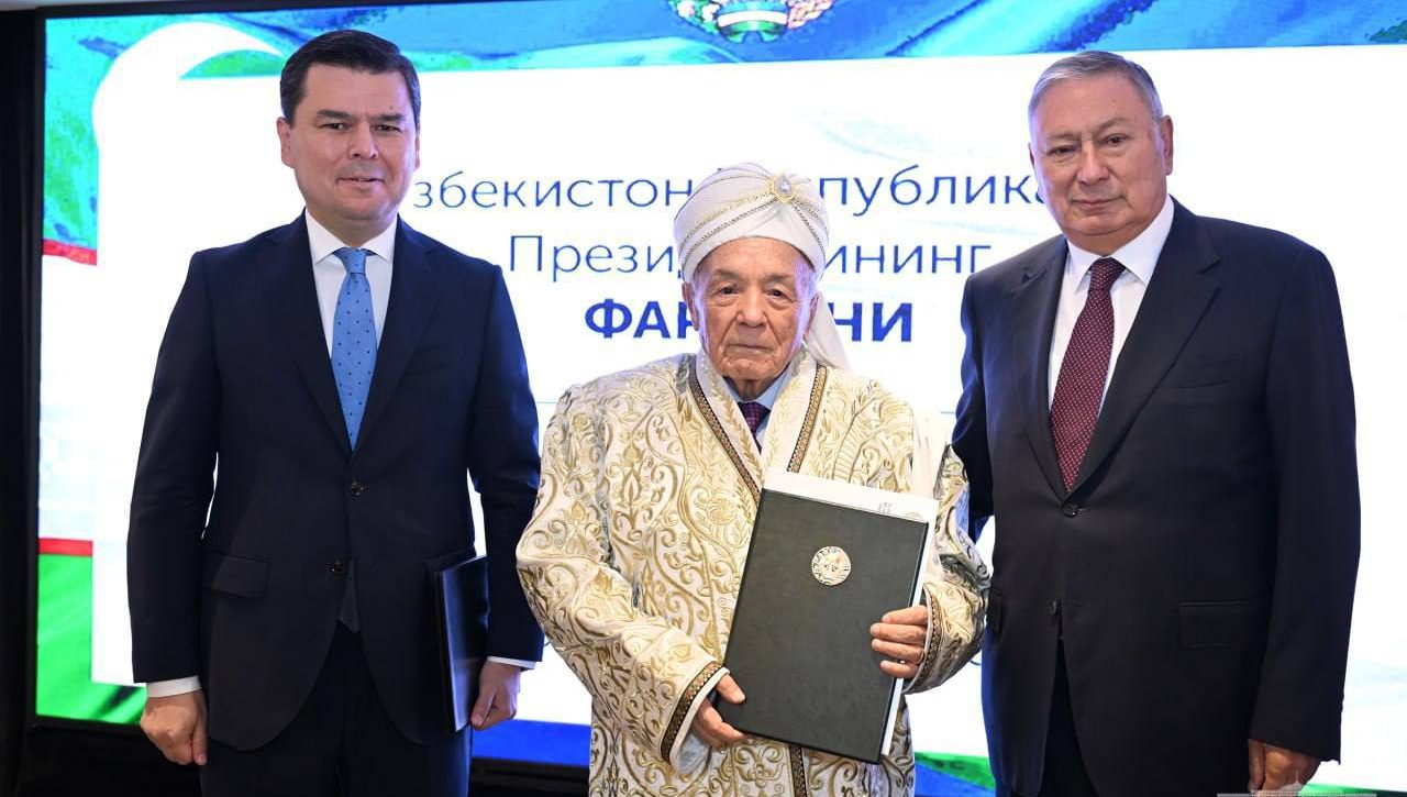 Ўзбекистон Республикаси Президентининг фармони билан Ўзбекистон таълим ва фан ходимлари касаба уюшмаси Республика кенгаши раисининг ўринбосари Джалилов Шухрат Илхамович Ўзбекистон Республикасининг Фахрий ёрлиғи билан мукофотланди