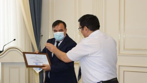 МУКОФОТЛАР ҚУТЛУҒ БЎЛСИН!