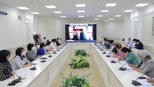 Заслушана информация Уполномоченного по правам ребенка (Детского омбудсмана)