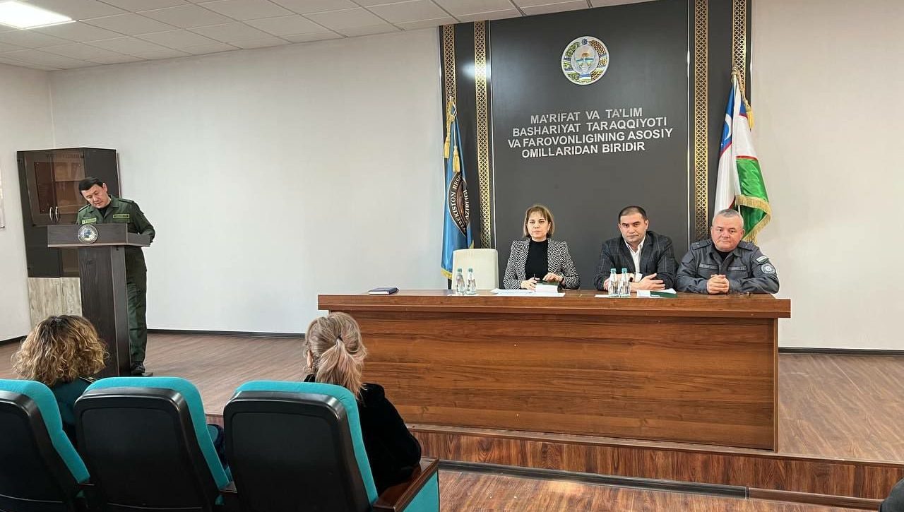 В  рамках недели, посвящённой защите прав человека в УКД УВД Бектемирского района прошел семинар, в котором приняли участие председатель Бектемирского районного суда по уголовным делам Э. Шамсутдинова и судья Ш. Амиров, прокурор данного района Т. Хусанов. 
