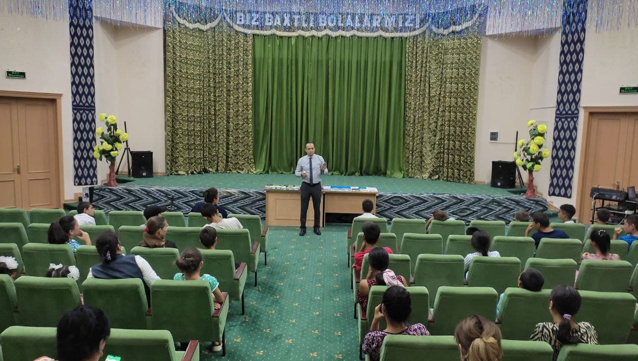 Миллий марказ китоблари –  “Болалар шаҳарчаси” кутубхонасига