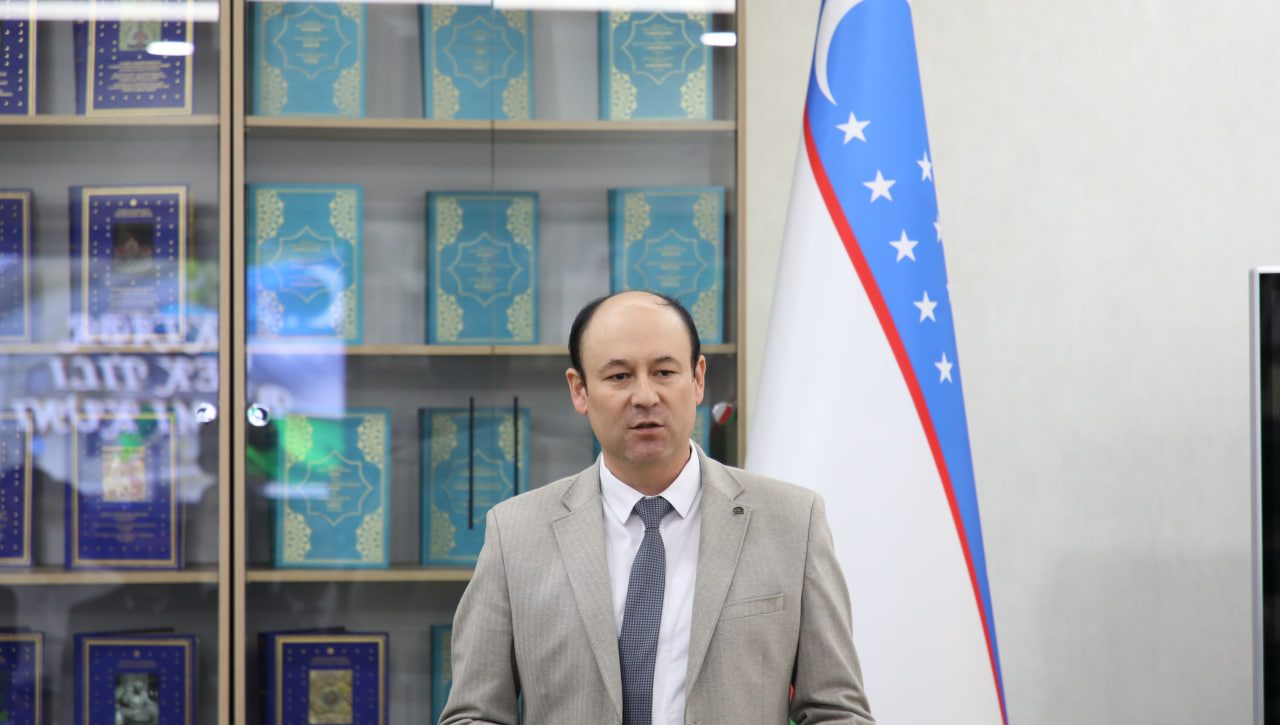 Қадринг баланд бўлсин, она тилим!