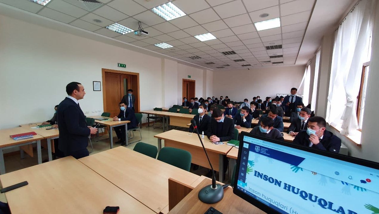 Инсон ҳуқуқларига бағишланган маҳорат дарси ўтказилди