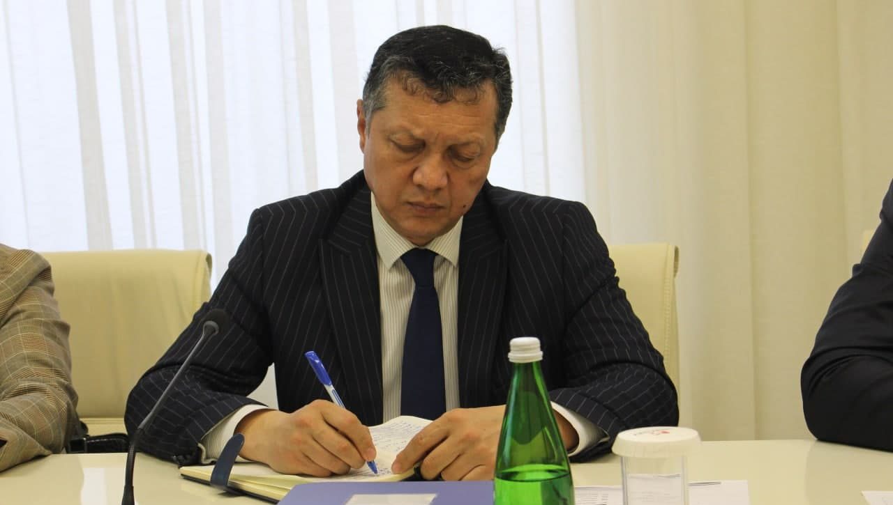 Инсон ҳуқуқларига амал қилиш ва уни ҳимоя қилишнинг долзарб масалалари