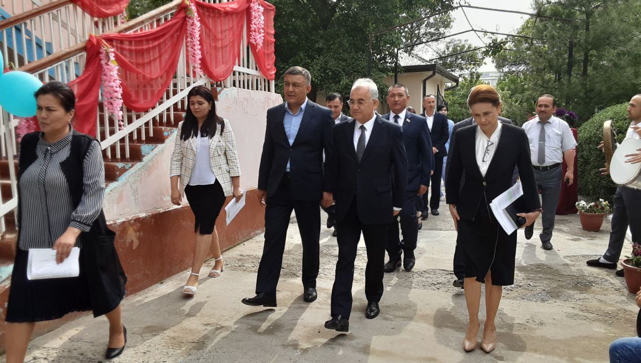 Жиззахдаги “Баркамол авлод” болалар мактаблари қандай фаолият кўрсатмоқда?
