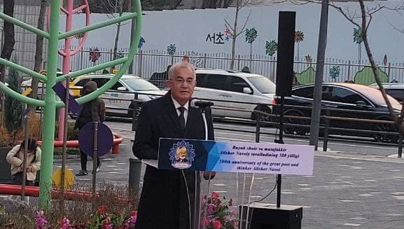 В Сеуле открыт памятник Алишеру Навои