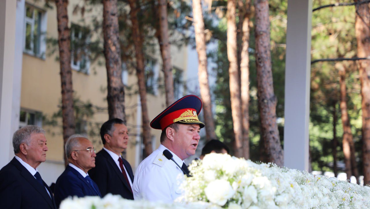 АКМАЛ САИДОВ  ФАВҚУЛОДДА ВАЗИЯТЛАР ВАЗИРЛИГИ АКАДЕМИЯСИ БИТИРУВЧИЛАРИНИНГ ТАНТАНАЛИ ТАДБИРИДА ҚАТНАШДИ