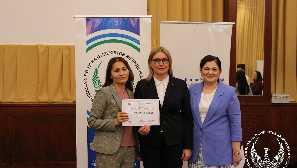 Пенитенциар муассасалар ходимлари учун тренинг иштирокчиларига сертификатлар топширилди