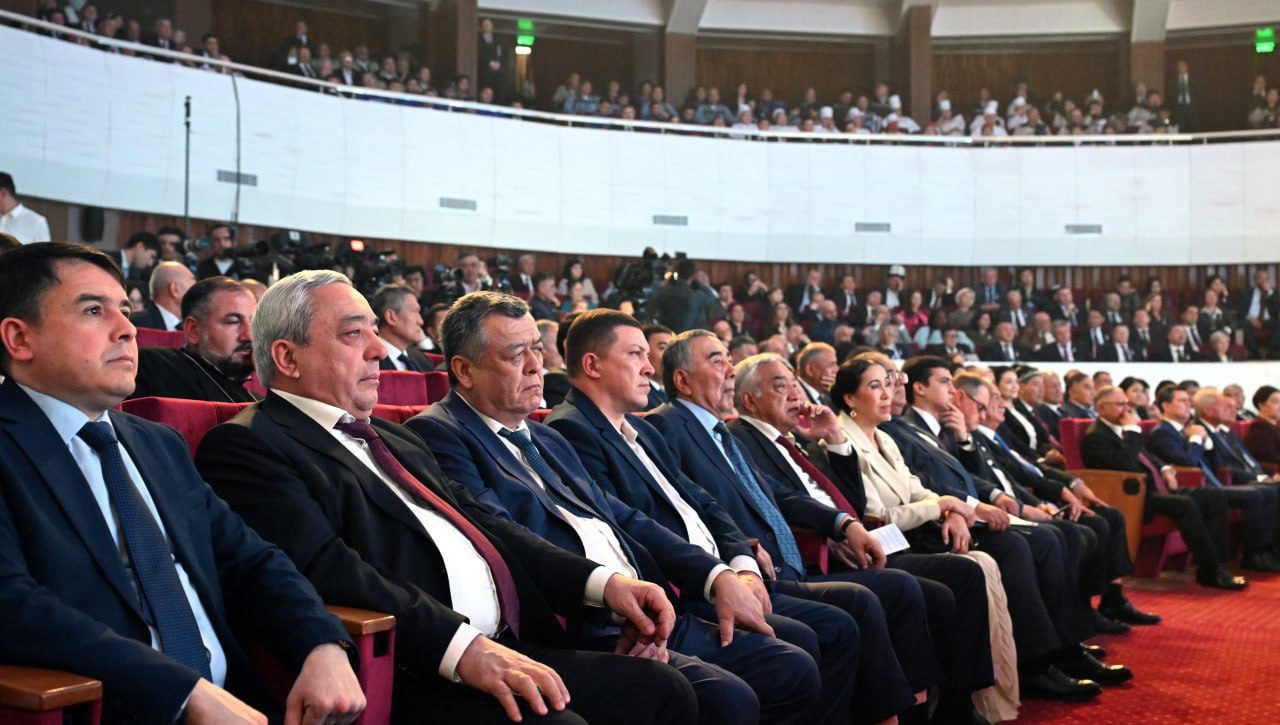 Сегодня в Ташкенте состоялось торжественное мероприятие, приуроченное к Дню профсоюзов и 120-летию профсоюзного движения в Узбекистане