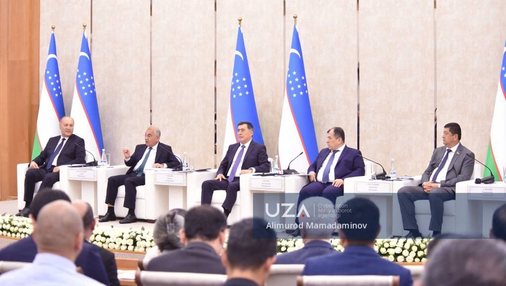 Проанализированы приоритетные направления внешней политики Узбекистана