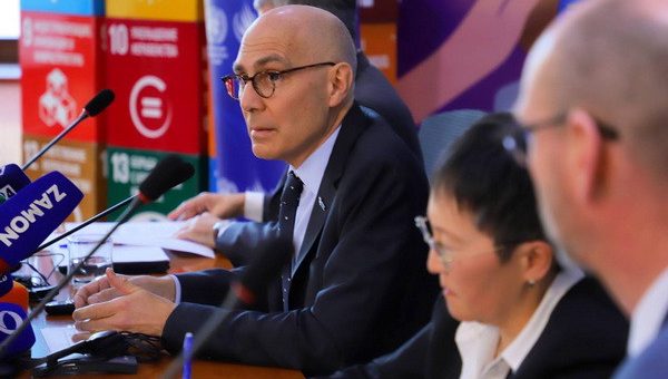 ФОЛЬКЕР ТЮРК: “МЕН ЎЗБЕКИСТОН ПРЕЗИДЕНТИНИНГ ТАРАҚҚИЁТ ЙЎЛИДА ИНСОН ҲУҚУҚЛАРИ МАРКАЗИЙ ЎРИН ТУТИШИГА БЎЛГАН ҚАТЪИЙ ИШОНЧИНИ БЕҲАД ҚАДРЛАЙМАН”