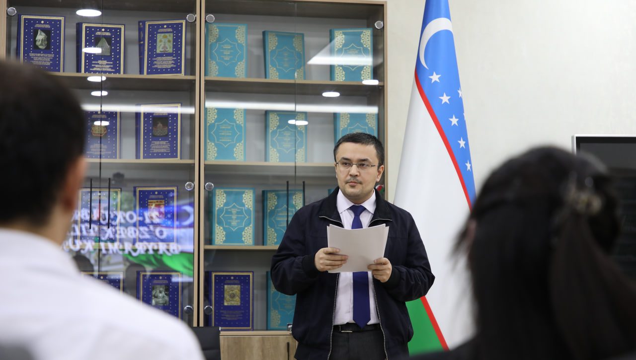 Қадринг баланд бўлсин, она тилим!
