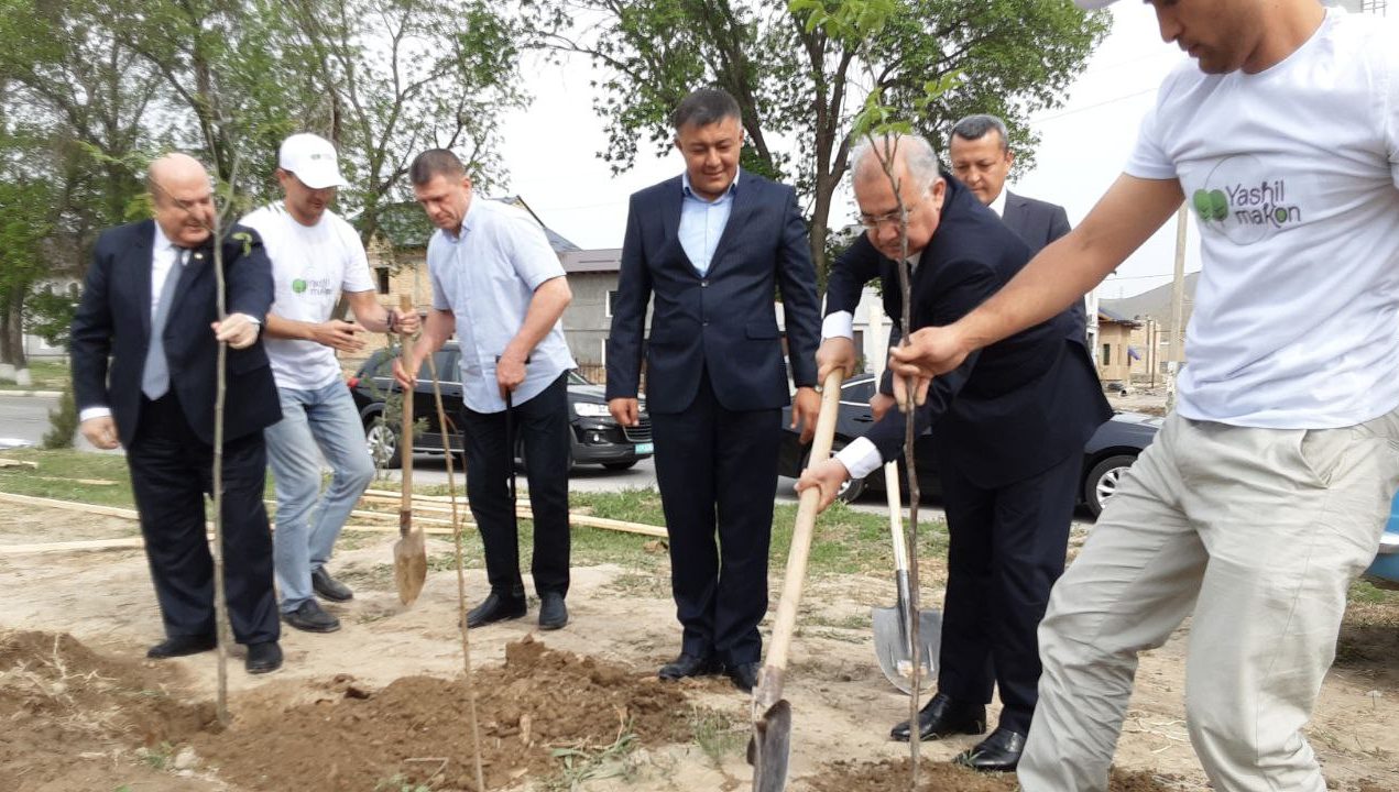 Акмал Саидов Жиззахдаги “Яшил макон” умуммиллий акциясида қатнашди