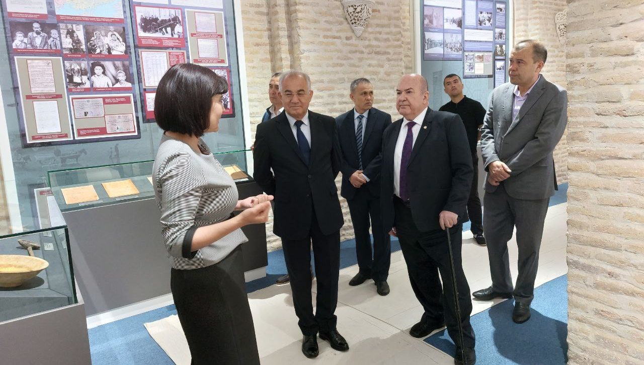 Қаршида зулмни енгган мазлумлар ҳақидаги китоб  тақдимоти бўлди