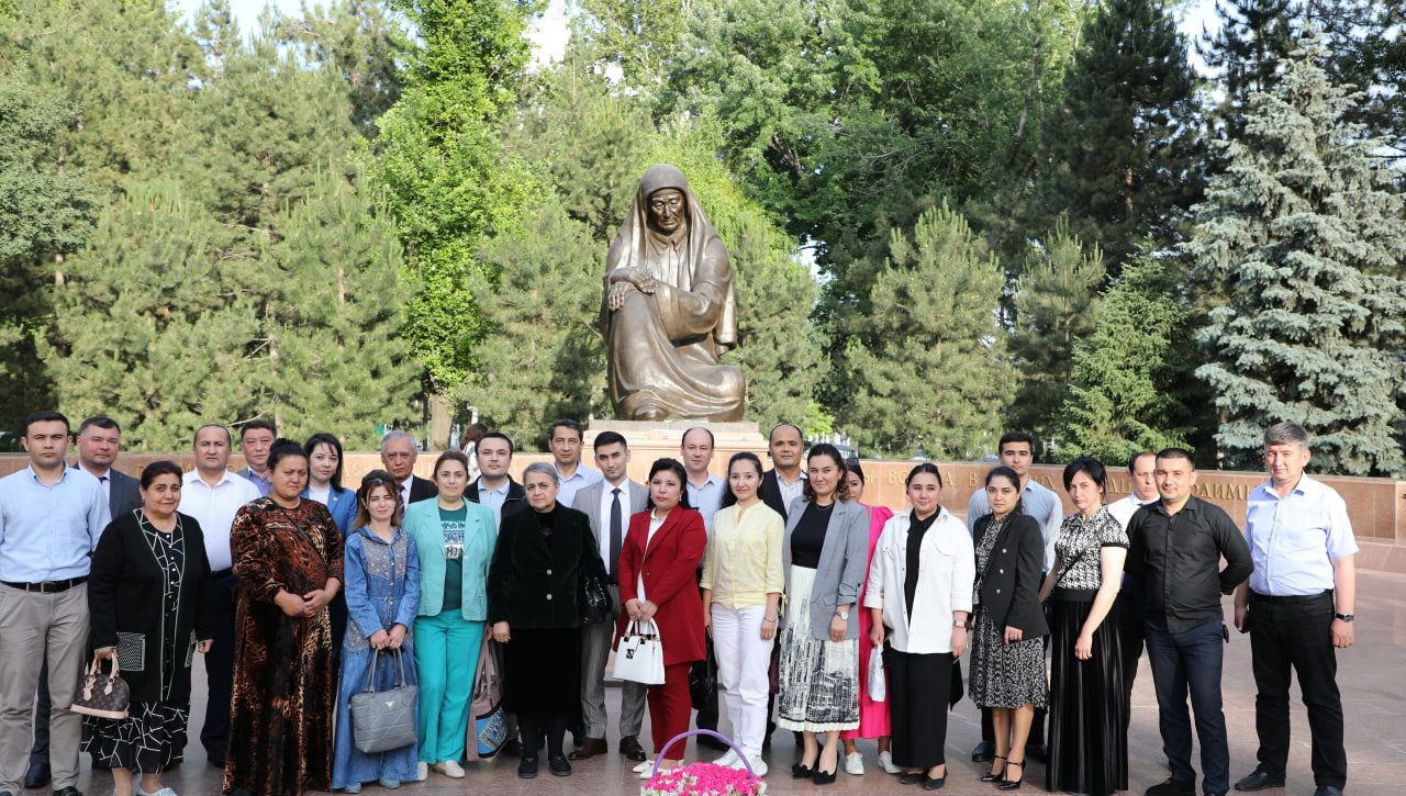 Хотирани ёд этиб, қадрни улуғлаб