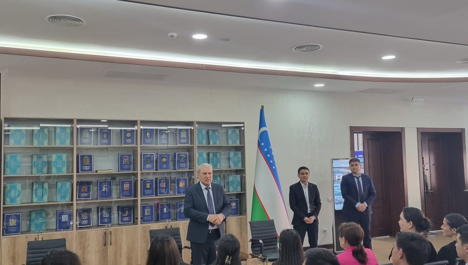 Инсон ҳуқуқлари модули доирасида сайёр дарс