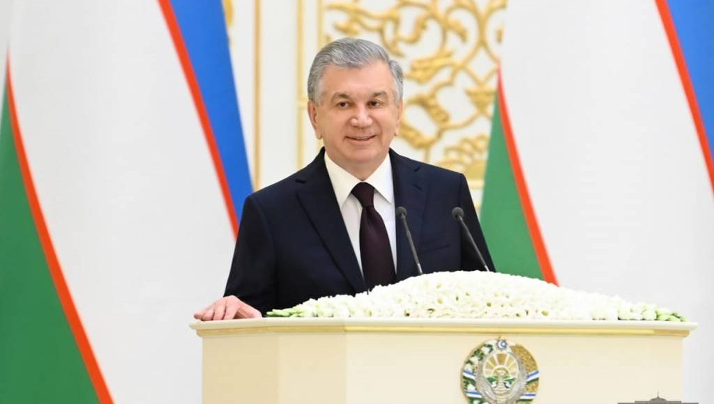 Шавкат Мирзиёев: «Бизнинг давлат телевидениесида кўп нарса йўқ, ҳусусий телеканаллар, ОАВ фаол ишлаяпти»