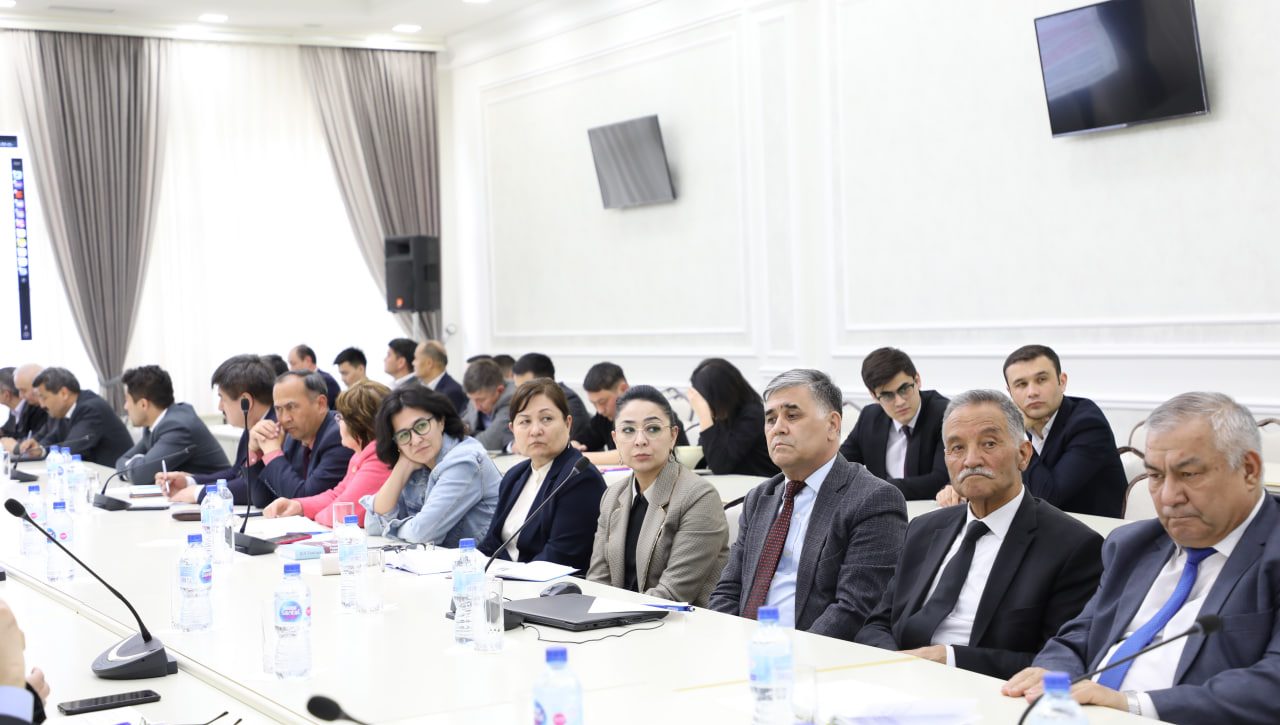 Мулоқот мавзуси: халқаро ҳуқуқ ва Марказий Осиё