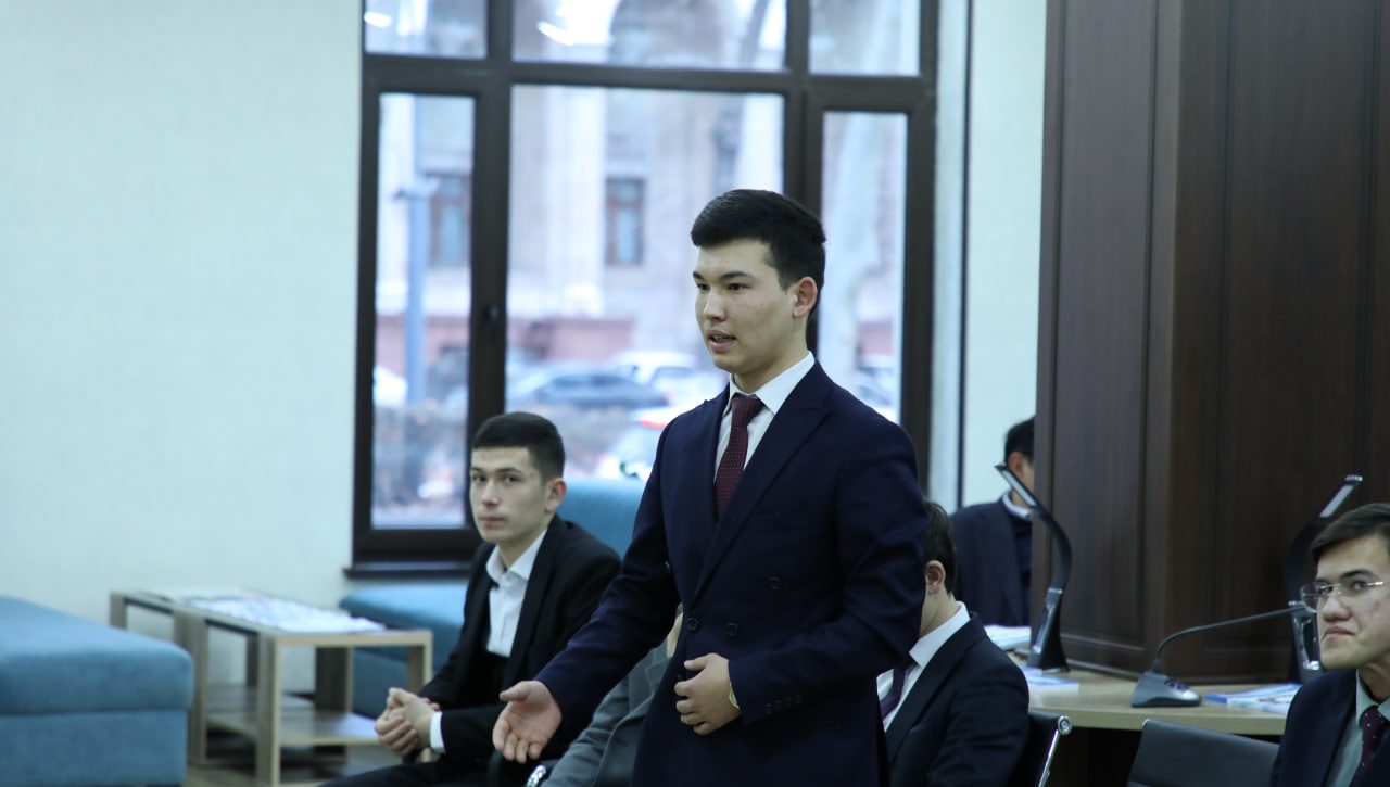 Инсон ҳуқуқлари уйида: “Раҳбар ва ёшлар учрашуви”