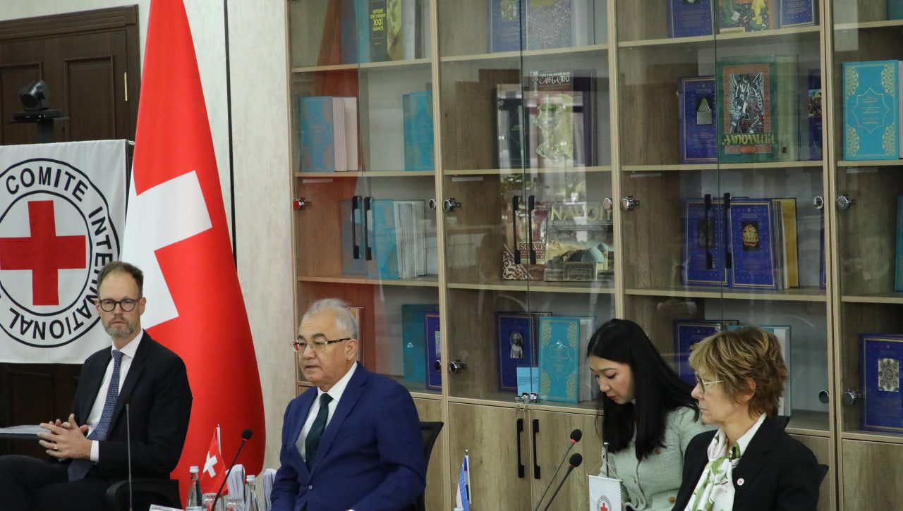 The Geneva Conventions were published for the first time in the Uzbek alphabet using the Latin script.