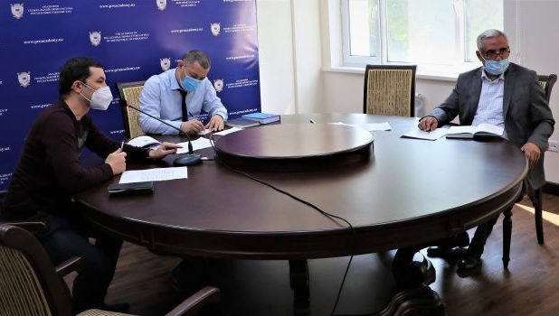 Мустақил изланувчиликка талабгорлар билан онлайн суҳбат