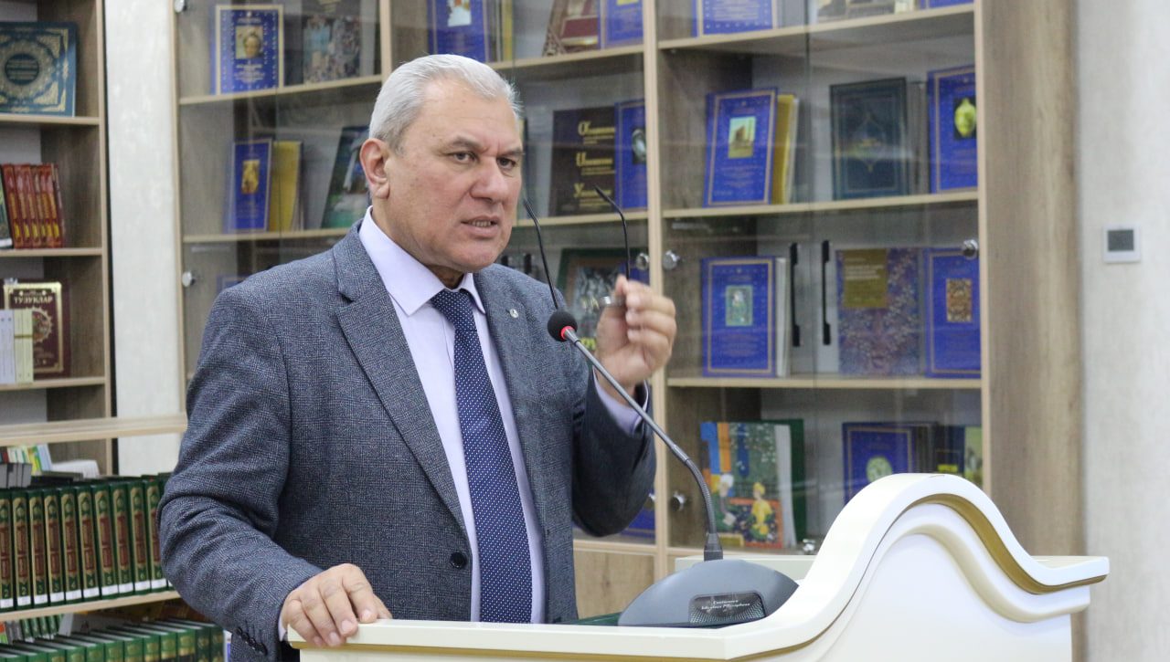 “Ўзбекистон Республикаси Конституцияси: ўқув қўлланма” китоби тақдимоти бўлиб ўтди
