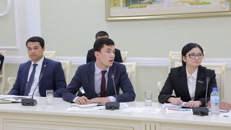 Обсуждены вопросы защиты прав и интересов молодежи