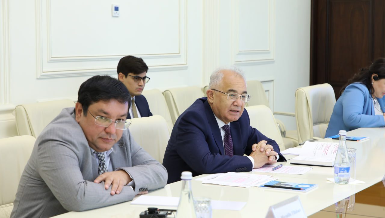 Встреча директора Национального центра Республики Узбекистан по правам человека А.Саидова со Спецдокладчиком по вопросу достаточного жилища Б.Раджагопалом