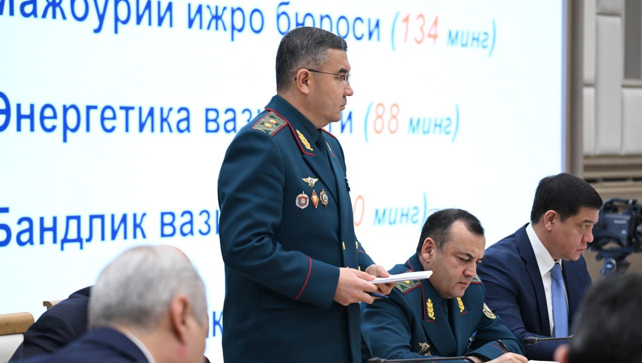 Ходимларига нисбатан эътирозлар кўп бўлган идоралар раҳбарлари ҳафтанинг бир кунини ходимларини ўқитиш, муомала маданиятини ўргатишга бағишлайди