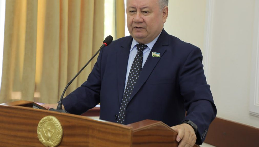 Какие вопросы рассмотрены на заседании Парламентской комиссии?