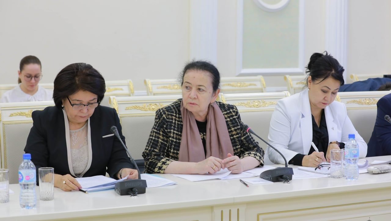Парламент комиссиясининг навбатдаги йиғилиши бўлиб ўтди