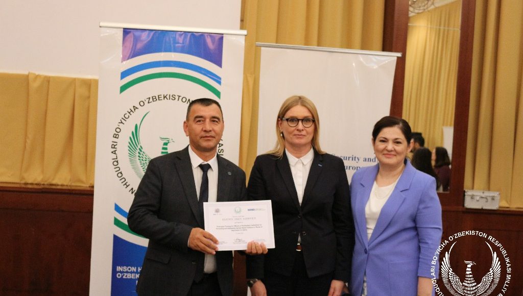 Пенитенциар муассасалар ходимлари учун тренинг иштирокчиларига сертификатлар топширилди