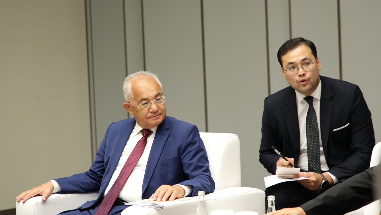 On a meeting with the Deputy Chairman of the Standing Committee of the Chinese Society for the Study of Human Rights