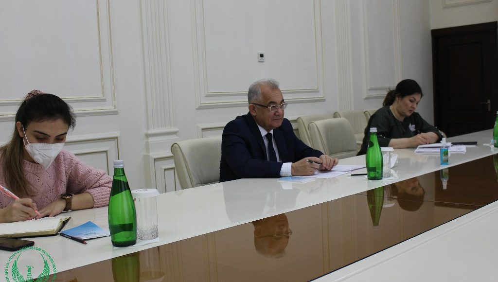 О встрече c Чрезвычайным и Полномочным Послом Швейцарии в Республике Узбекистан К. Оболенским 