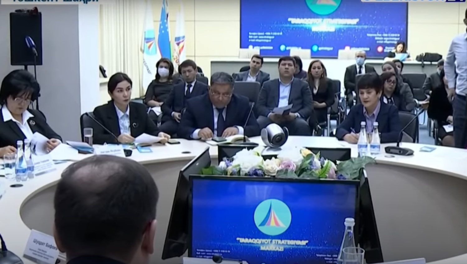 2022—2026 йилларга мўлжалланган тараққиёт стратегияси лойиҳаси муҳокамаси 