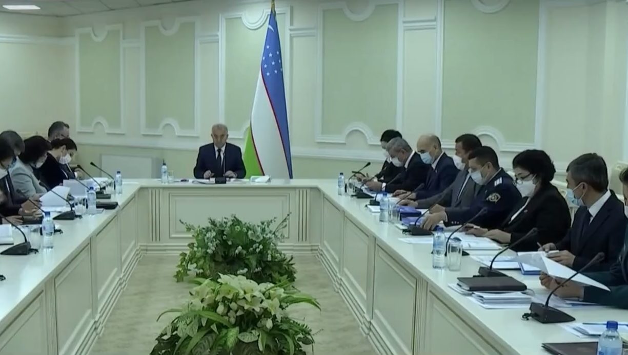 Инсон ҳуқуқлари масалалари Парламент муҳокамасида