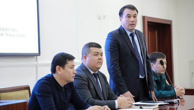 Жиноят ишлари бўйича Олмазор туман суди томонидан Ислом Каримов номидаги Тошкент давлат техника университетида “Инсон ҳуқуқлари” ва “Кибержиноятчиликка қарши кураш” мавзуларида давра суҳбати ўтказилди